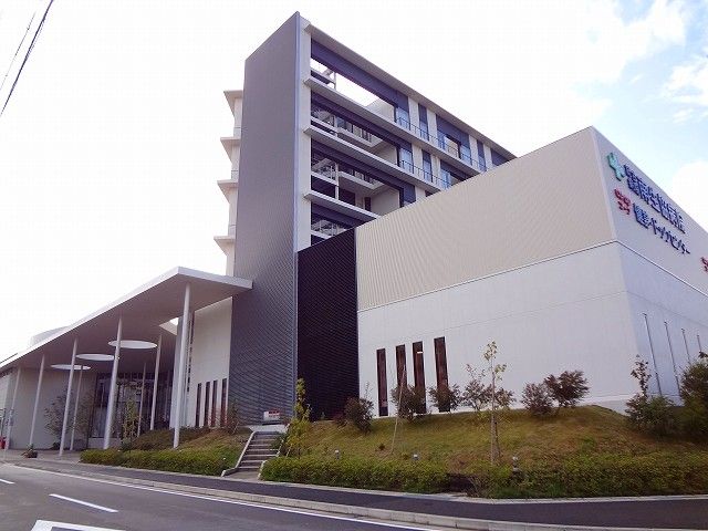 近くの南生協病院まで400m（徒歩5分）
