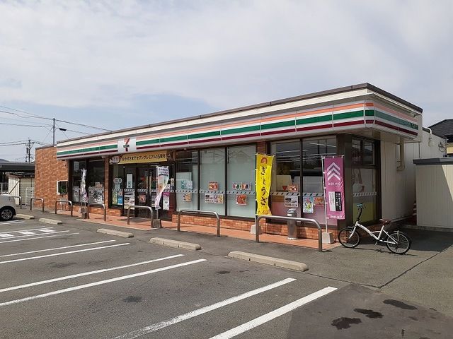近くのセブンイレブン野中１丁目店まで350m（徒歩5分）