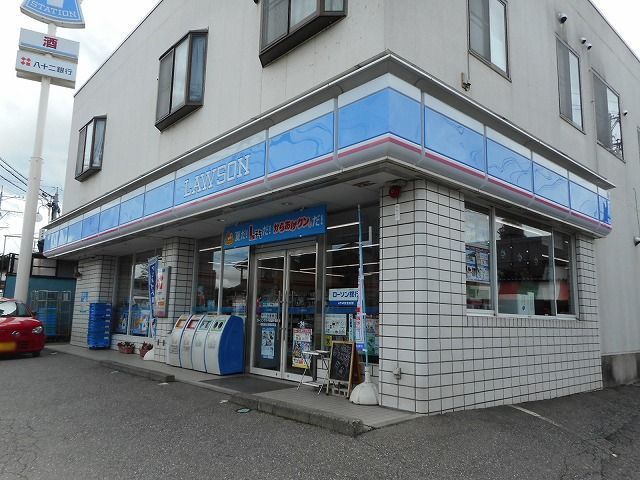 近くのローソンサラダ街道中 波田店まで800m(徒歩10分)