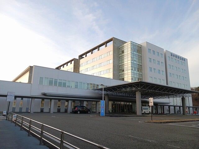 近くの苫小牧市立病院まで786m（徒歩10分）