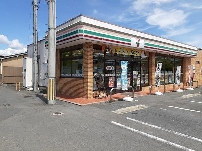 近くのセブンイレブン園部城南町店まで1,400m（徒歩18分）