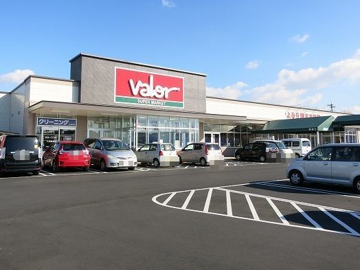 近くのバロー　平坂店まで1,400m（徒歩18分）