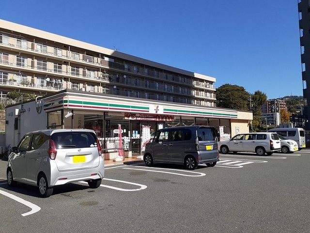 近くのセブンイレブンまで1,200m（徒歩15分）