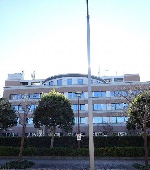 近くの昭島市役所まで1,000m（徒歩13分）