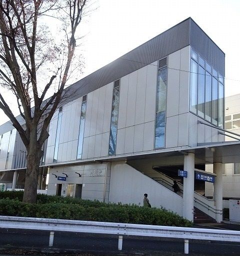 近くの拝島駅まで1,300m（徒歩17分）