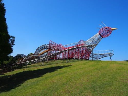 近くの下馬中央公園まで1,100m(徒歩14分)