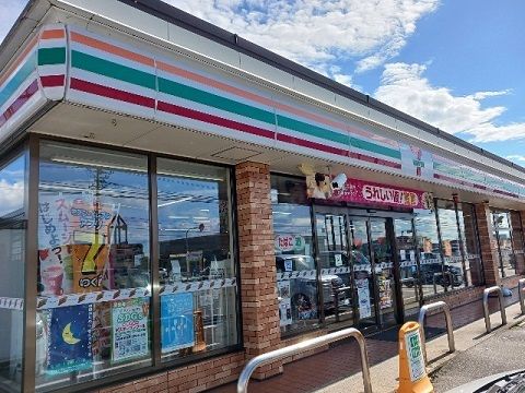 近くのセブンイレブン滑川柳原店まで1,500m(徒歩19分)