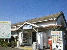 近くの駅まで1,600m（徒歩20分）