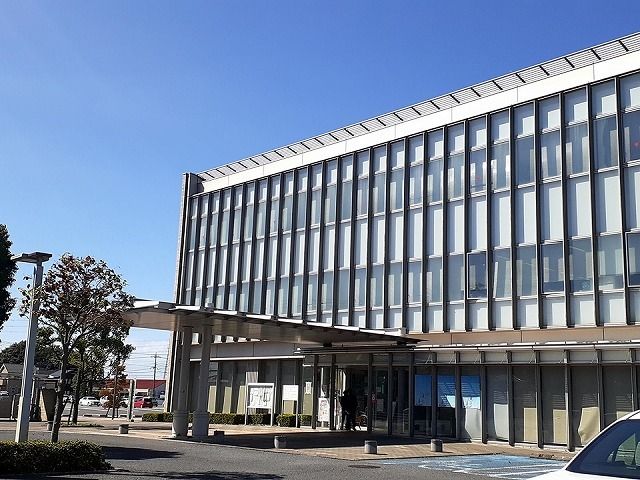 近くの古河市三和庁舎まで1,050m（徒歩14分）