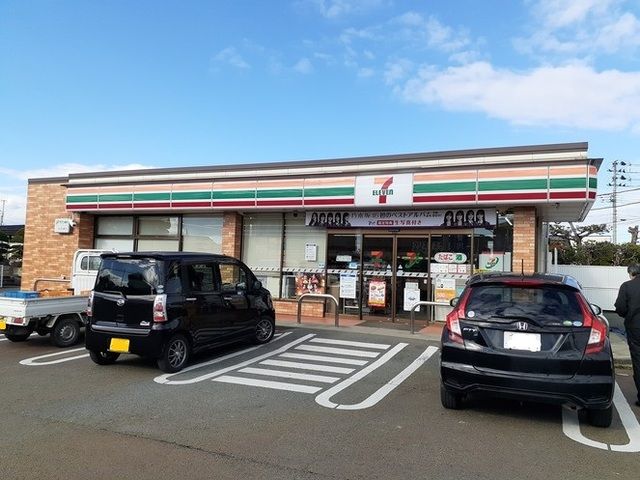近くのセブンイレブンまで650m(徒歩9分)