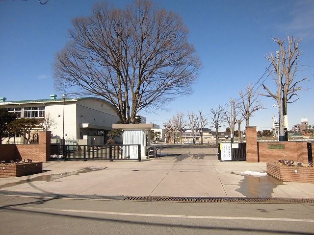 近くの宇都宮大学附属中学校・小学校まで130m（徒歩2分）