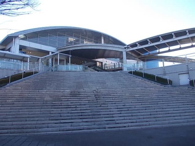近くの常磐線ひたち野うしく駅まで400m(徒歩5分)