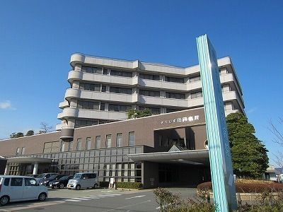 近くのきたじま田岡病院様まで580m（徒歩8分）