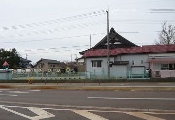 近くの幼稚園・保育園まで800m（徒歩10分）