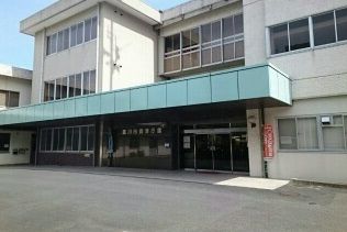 近くの豊川市御津庁舎まで1,250m(徒歩16分)