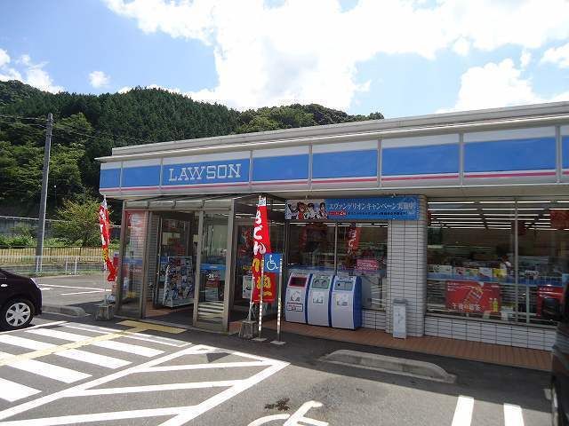 近くのローソン 三朝温泉店まで150m（徒歩2分）