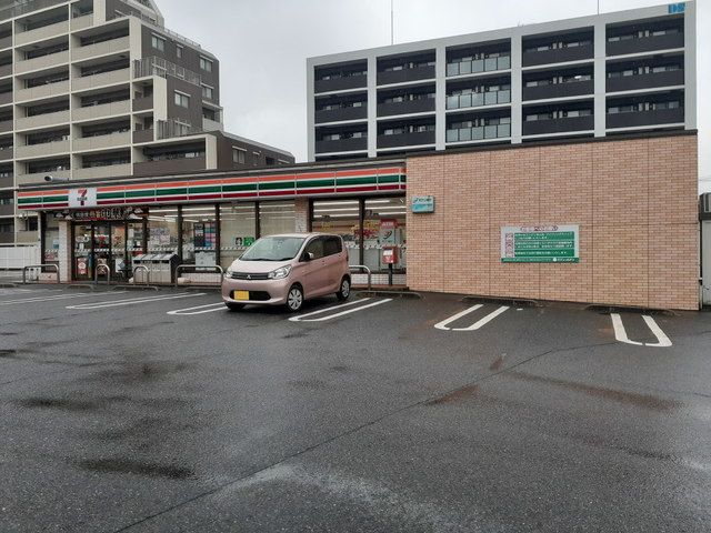 近くのセブンイレブン福岡周船寺1丁目まで900m（徒歩12分）