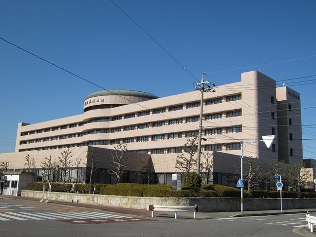 近くの岡崎市民病院まで900m（徒歩12分）