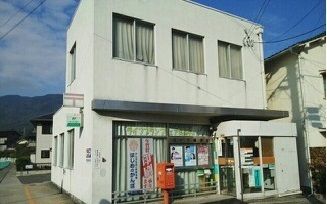近くの仁方郵便局まで1,200m(徒歩15分)