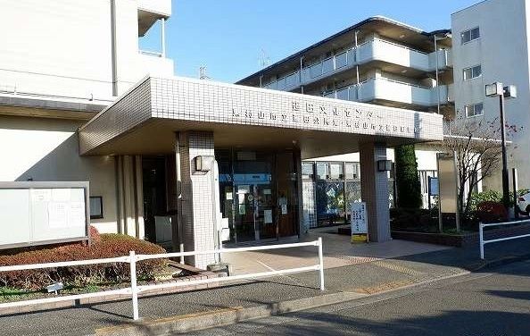 近くの役所まで500m（徒歩7分）