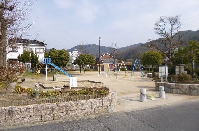 近くの大林第一公園まで230m（徒歩3分）