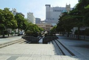 近くの新宿公園まで10m(徒歩1分)