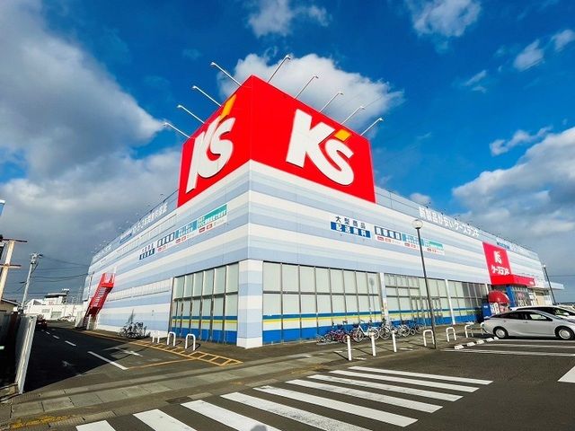 近くのケーズデンキ仙台南店まで350m（徒歩5分）
