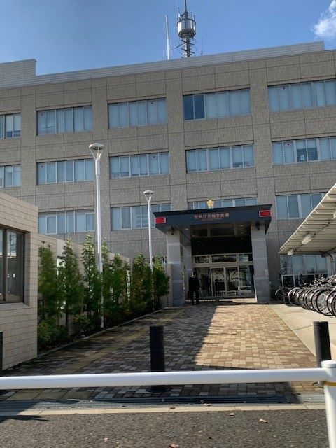 近くの青梅警察署まで450m（徒歩6分）
