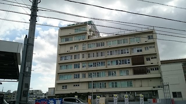 近くの沖縄第一病院まで1,400m（徒歩18分）