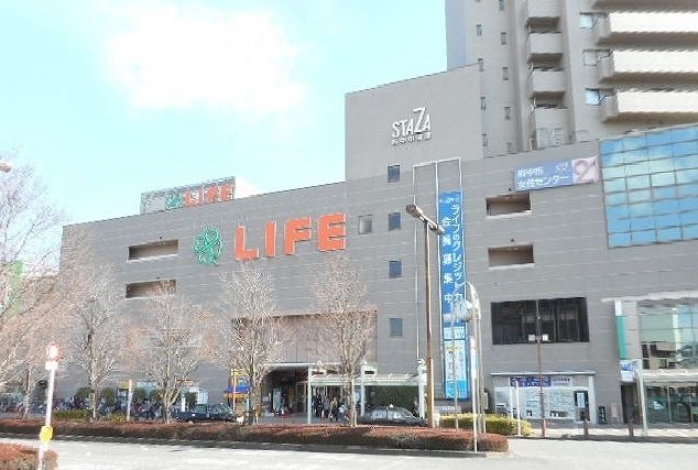 近くのライフまで1,100m（徒歩14分）