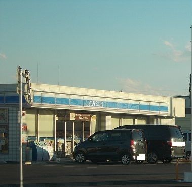近くのローソンまで850m（徒歩11分）