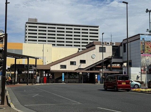 近くの鴻巣駅西口まで1,680m（徒歩21分）