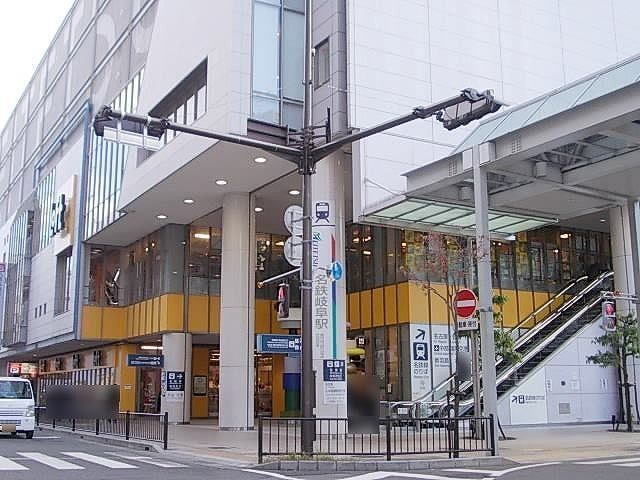 近くの駅まで500m（徒歩7分）