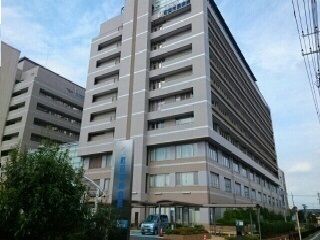 近くの町田市民病院まで740m（徒歩10分）