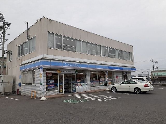 近くのローソン鈴鹿南玉垣店まで550m(徒歩7分)