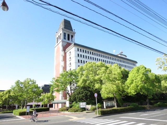 近くの倉敷市役所まで750m（徒歩10分）