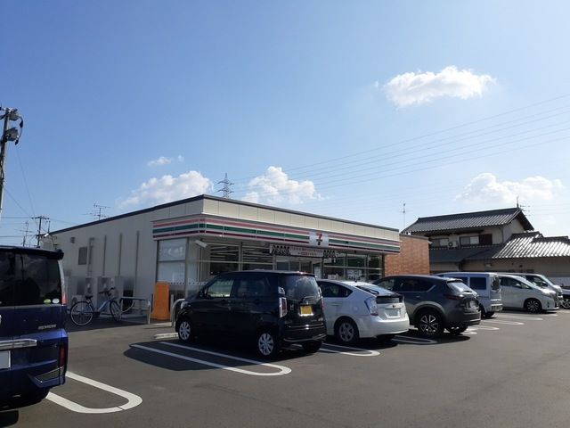 近くのセブン・イレブン　岡山奥田店まで270m（徒歩4分）
