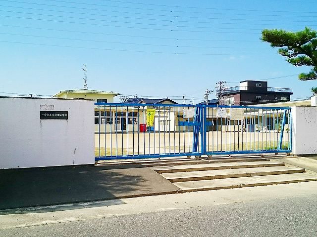 近くの一宮市立　外割田保育園まで500m（徒歩7分）