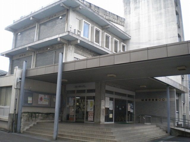 近くのつるぎ町役場まで950m(徒歩12分)