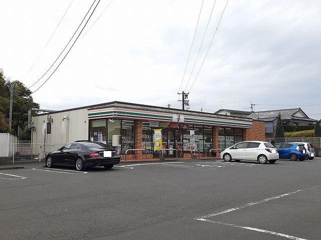 近くのセブンイレブン都城下長飯店まで500m(徒歩7分)