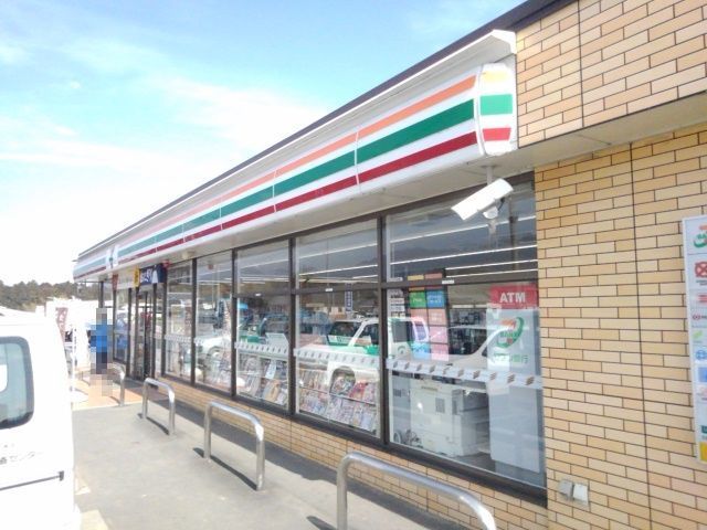 近くのセブンイレブンまで2,200m(徒歩28分)