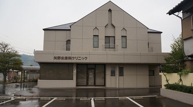 近くの病院まで1,100m（徒歩14分）