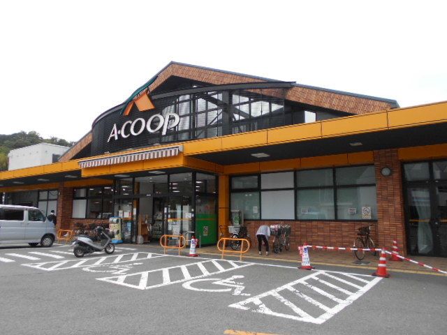 近くのAコープゆら様まで500m(徒歩7分)
