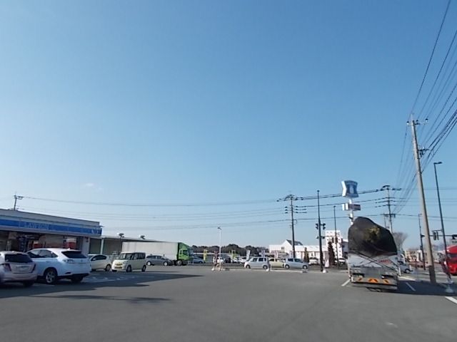 近くのローソン　菊池大津室店まで450m（徒歩6分）