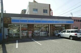 近くのコンビニまで800m（徒歩10分）