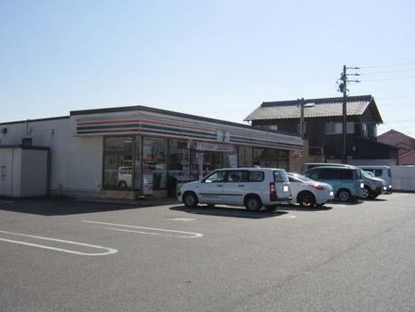 近くのセブン-イレブン 岡崎西本郷町まで550m（徒歩7分）