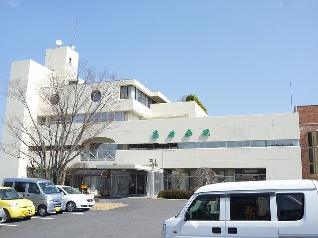 近くの高井病院まで1,300m（徒歩17分）