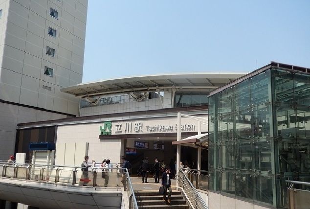 近くの立川駅まで2,700m（徒歩34分）