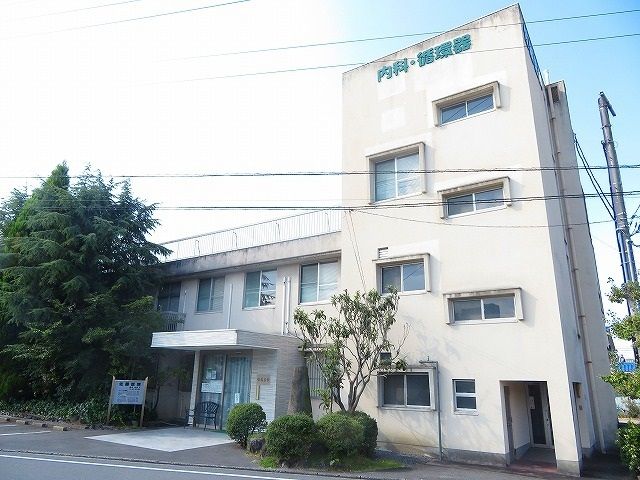 近くの病院まで750m（徒歩10分）
