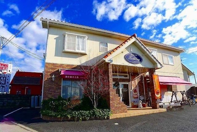 近くの夢の菓子工房ハックルベリーまで850m(徒歩11分)